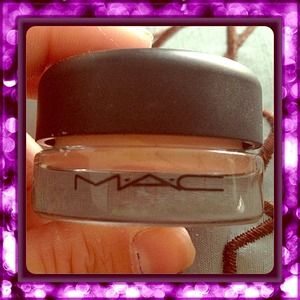 MAC🎨Paint Pot🚫ON HOLD🚫