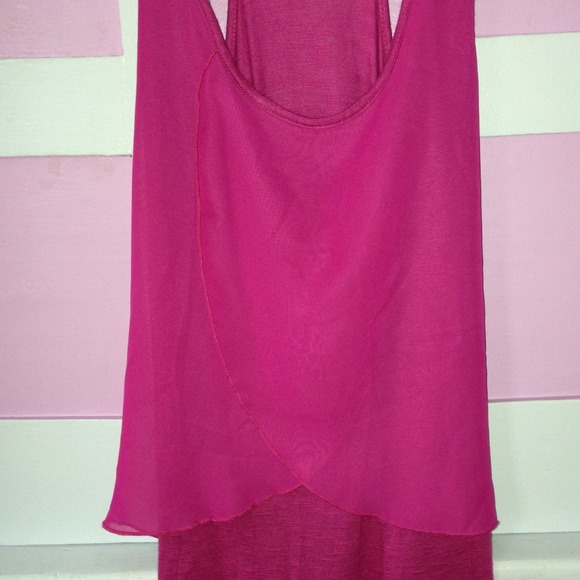 ️Pink flowy tank with chiffon detail - Picture 3 of 4