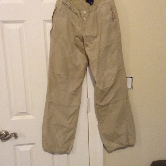 Gap khakis