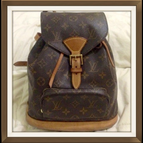 Additional pictures of lv backpack - Picture 3 of 3