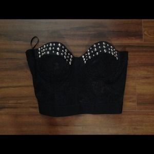 Buster top with studs