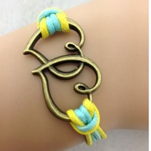 ⭐REDUCED⭐ Heart Bracelet