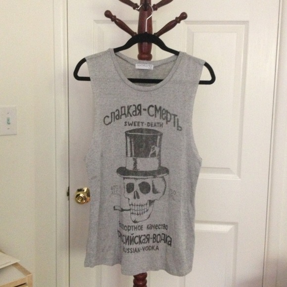 Russian vodka vintage-inspired loose tank