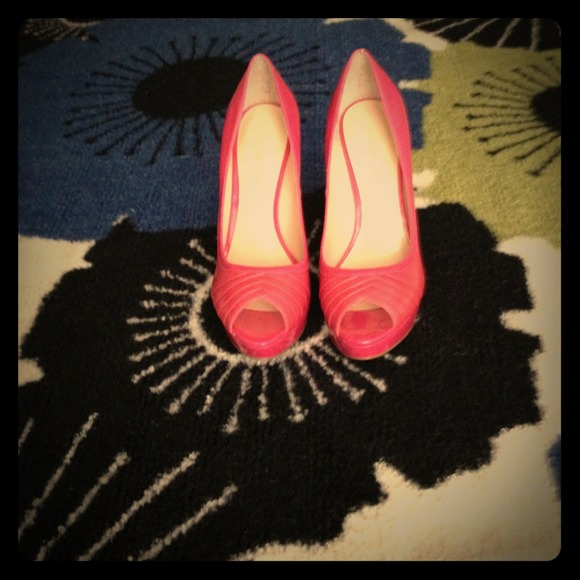 Audrey Brooke pink platform heel