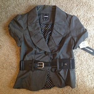 Short sleeved jacket