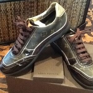 Authentic Louis Vuitton shoes RESERVED