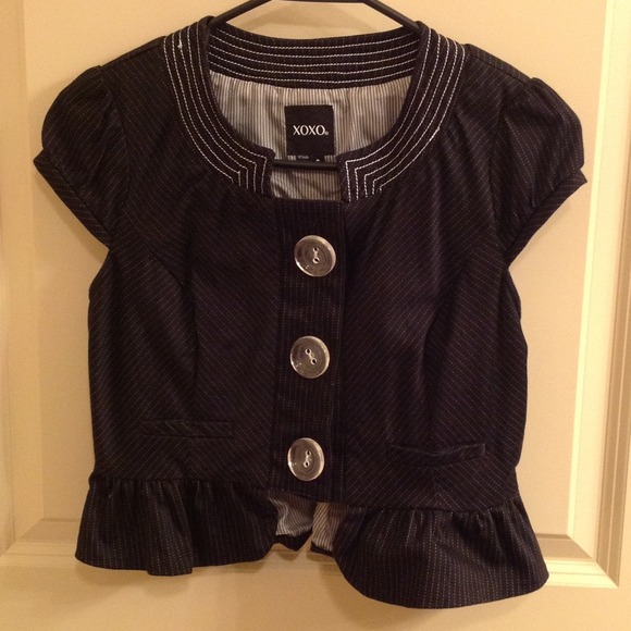 REDUCED!! XOXO cropped jacket! Sooo cute! - Picture 1 of 2