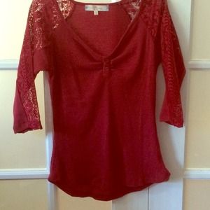 🎉BOGO FREE🎉 deep red lace 3/4th sleeve top