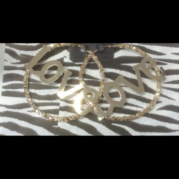 Love earrings (4inch)
