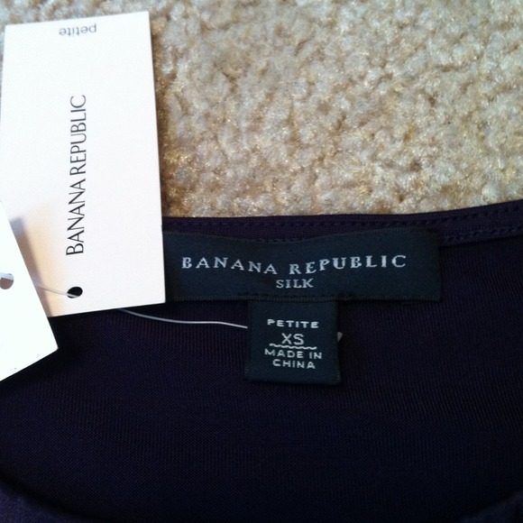 SOLD Banana Republic top - Picture 2 of 4
