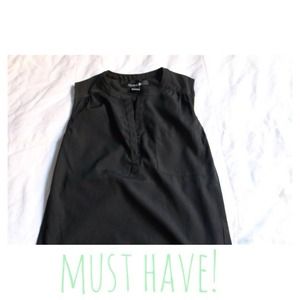 Black Sleeveless Top