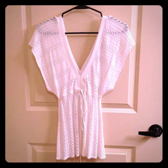 REDUCED!! Butterfly sleeve top - Picture 1 of 3