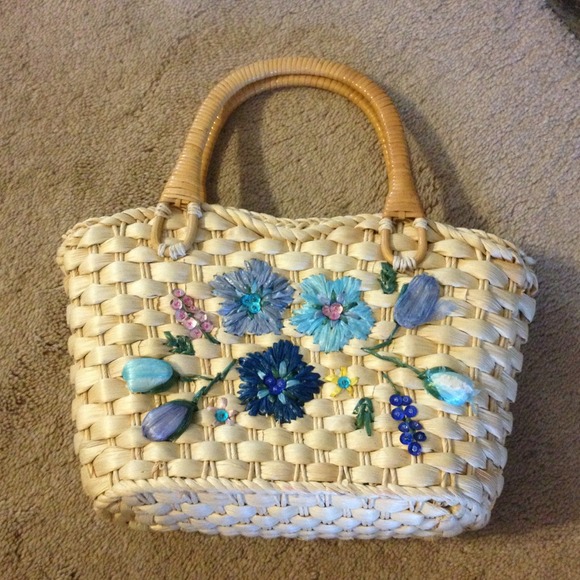 Woven purse