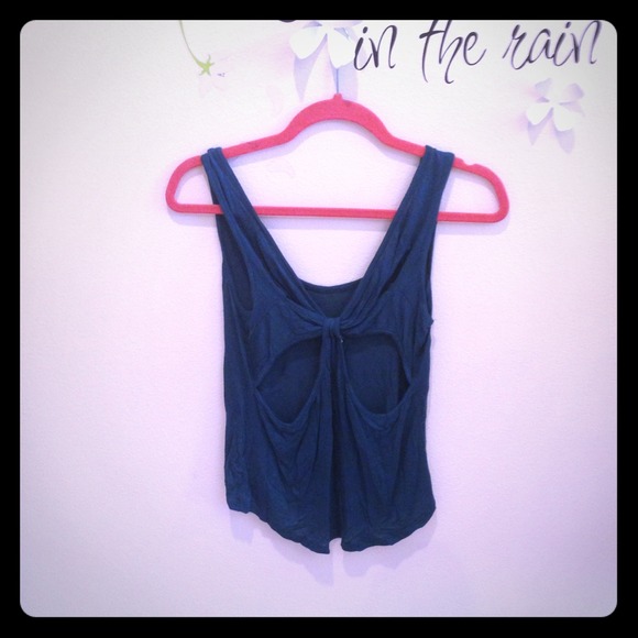 Kirra cutout back tank