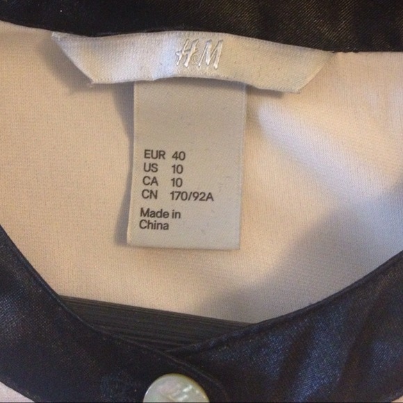 ❤SOLD❤H&M Sheer Silk Button-down Shirt - Picture 2 of 4