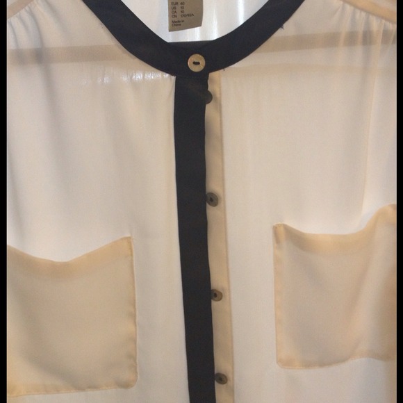 ❤SOLD❤H&M Sheer Silk Button-down Shirt - Picture 3 of 4