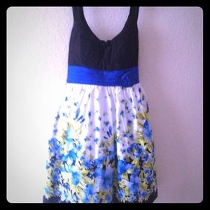 Floral print dress-barely used!!!