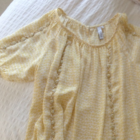 ✔️SOLD!!✔️✔️Anthropologie top