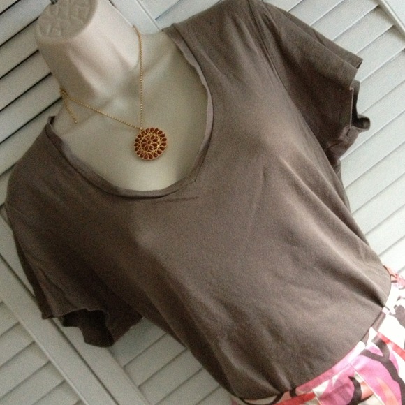 💰SALE!💰 Cotton Deep Vee-neck Tee