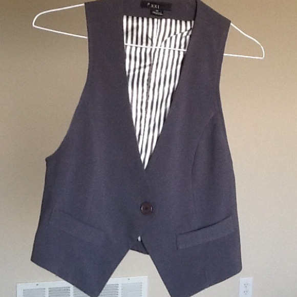 Woman's grey Vest
