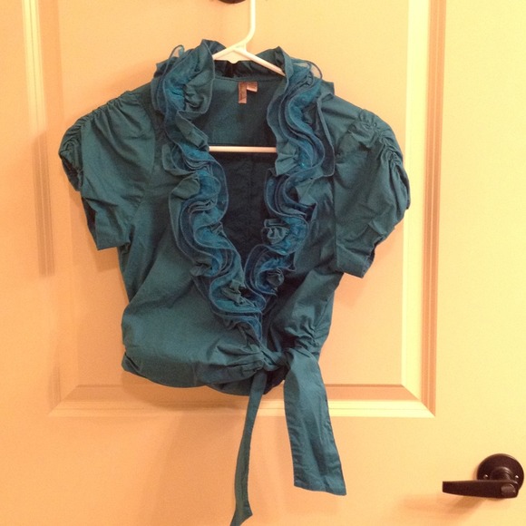 REDUCED!!!  Beautiful crop jacket! - Picture 1 of 2