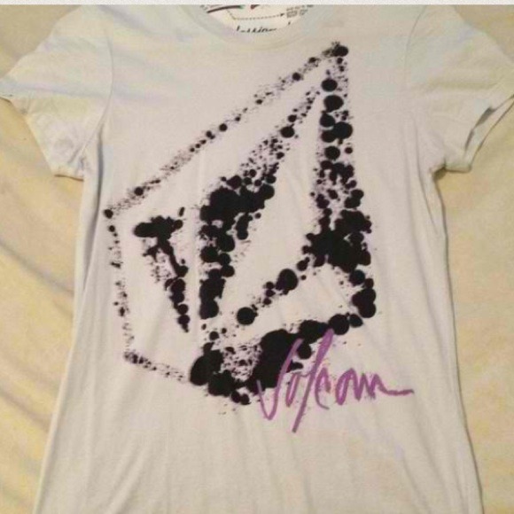 ✨BUNDLE✨ 3 t-shirts