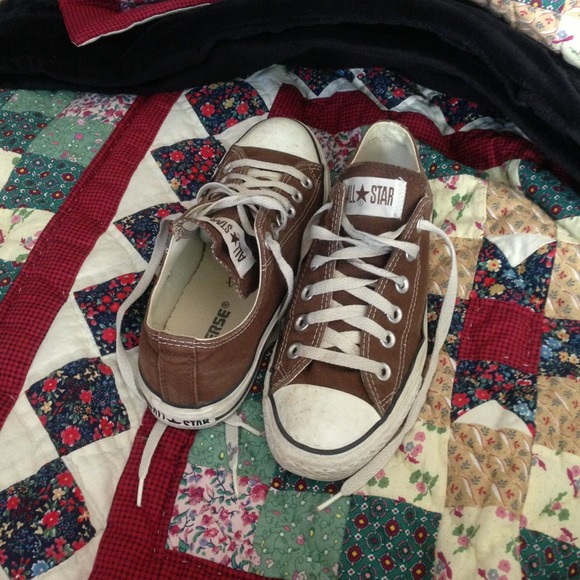 Converse Shoes - 🚫SOLD🚫 Brown converse