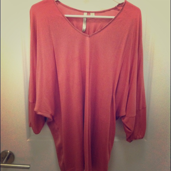❌SOLD❌ Peachy pink tunic or long top.