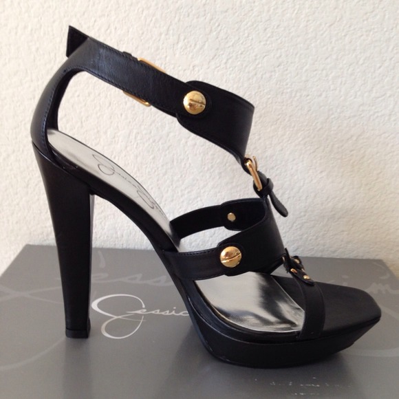 Jessica Simpson heels