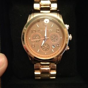 Brand new faux Michael Kors watch! Rose gold