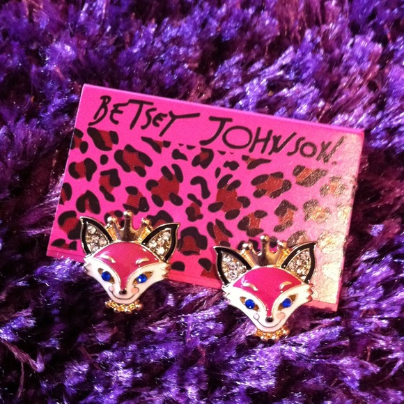 Fox King Earrings!