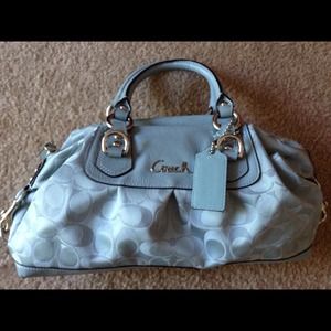 💯 Authentic Coach Slate Ashley in Light Blue