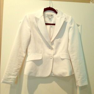 HOLD🔴SALE🔴Forever 21 Size S White Sports Jacket