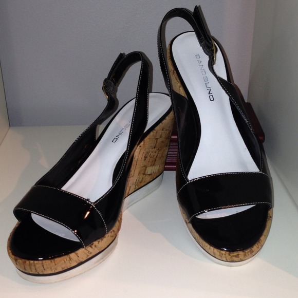 Sz 8 Black Patent Bandolino Cork Wedge Sandals