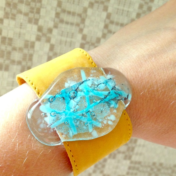 Glass leather bracelet