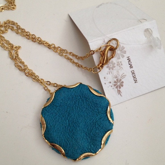 ✌SOLD✌Long Necklace - Picture 2 of 4