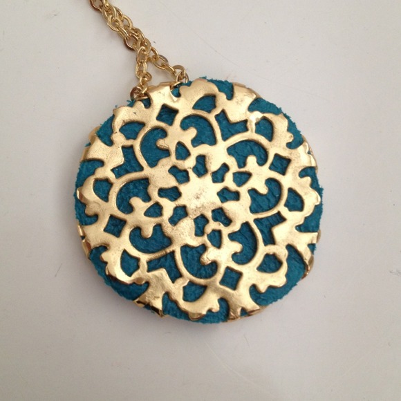 ✌SOLD✌Long Necklace - Picture 3 of 4
