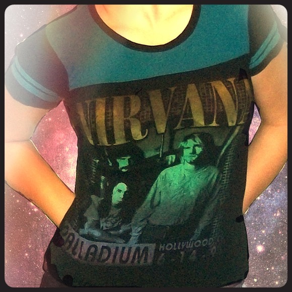 Nirvana tee