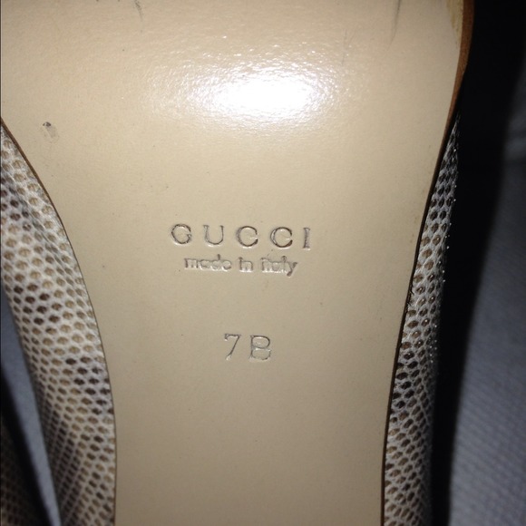 ***REDUCED***AUTHENTIC GUCCI Snakeskin pumps - Picture 3 of 4