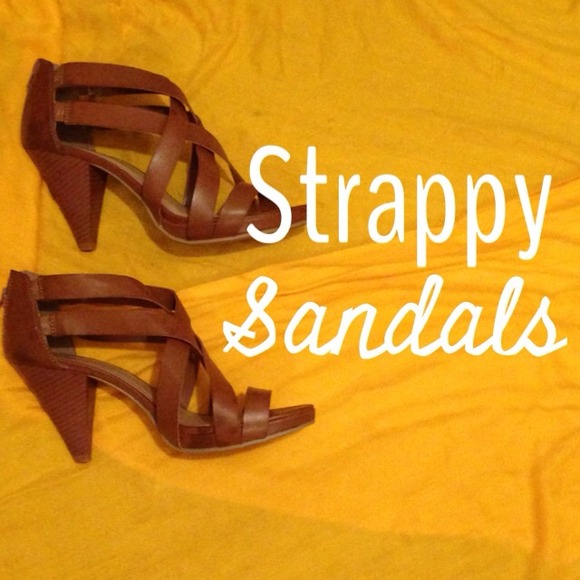 BUndled! Tan Chinese Laundry Sandals