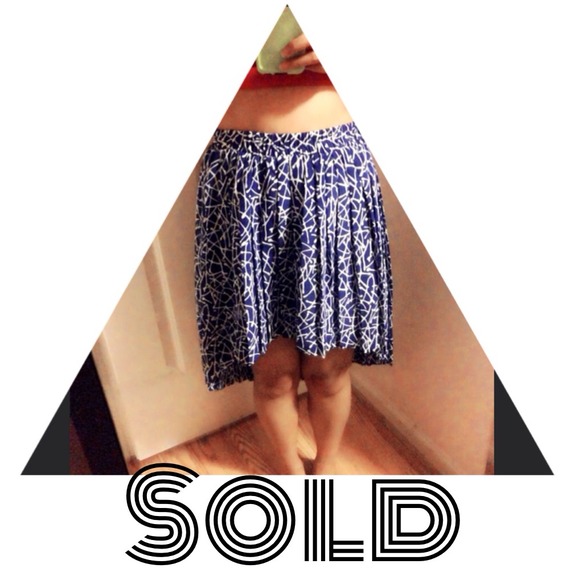 ✋SOLD✋ - Picture 1 of 4