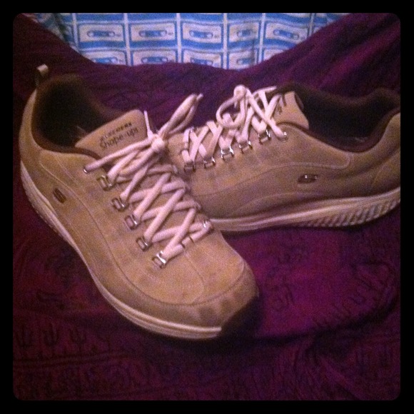 Skechers Shape-Ups size 10
