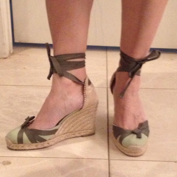 🌀🚫SOLD ❗❗ -Christian Louboutin 👠 Espadrilles - Picture 2 of 3