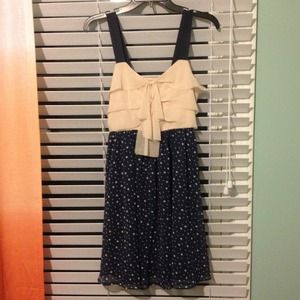 Cream/navy Dress