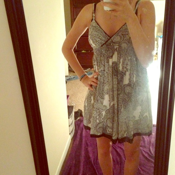 Casual black and white dress