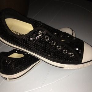 Black sequin converse tennis shoes size 9