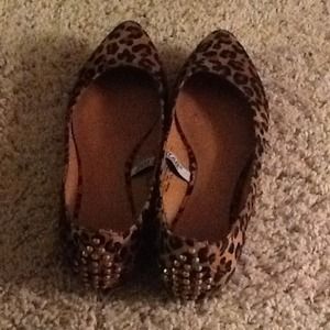 Leopard shoes