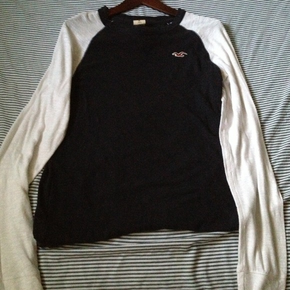 Men's long sleeve Hollister shirt