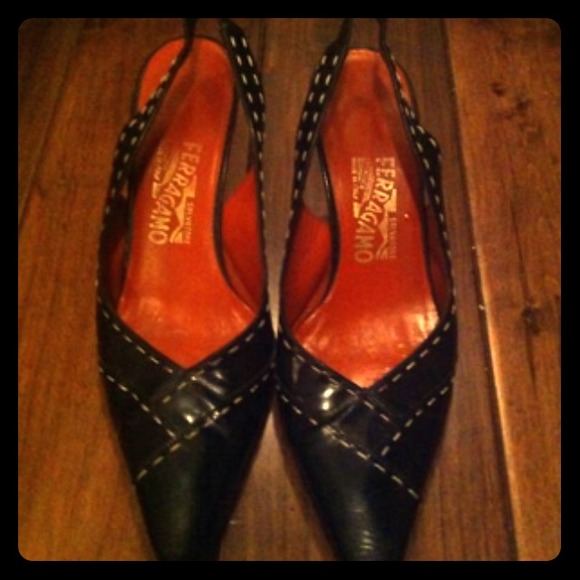 🔴SOLD🔴Authentic Ferragamo sz 38