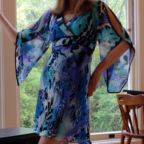 Butterfly print kimono style dress